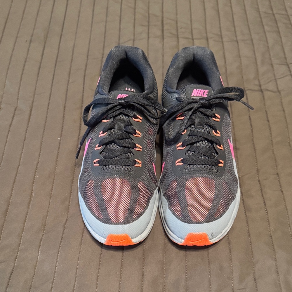 Nike Women's Black and Orange Athletic Shoes